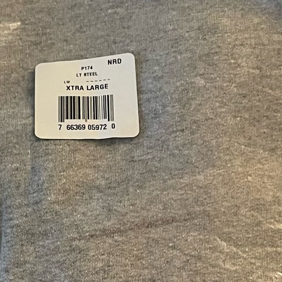 Medium will fit you best based on data from customers who buy the same sizes XL - Picture 4 of 5